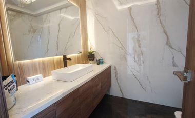 Venta Casa Moderna Primeros kilómetros de Samborondón - C301