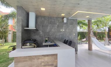 Venta Casa Moderna Primeros kilómetros de Samborondón - C301