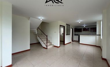 Casa en venta en Loja sector El Paraíso