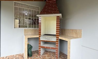 Casa en venta en Loja sector El Paraíso