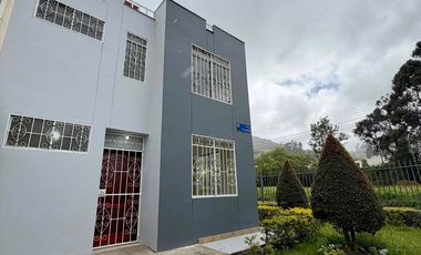 Casa en venta en Loja sector El Paraíso