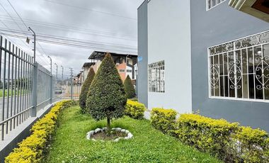 Casa en venta en Loja sector El Paraíso