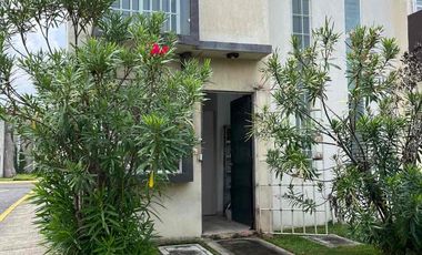 CASA EN CLUSTER CON ALBERCA EN FRACC PALMA REAL VERACRUZ