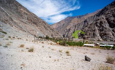 Venta de grandes terrenos en Huanta a orilla de carretera. Valle del Elqui.