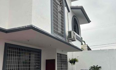 VENDO LINDA CASA UBICADA EN CONDOMINIO PRIVADO