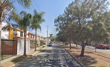 Casa en venta, Recuperación bancaria, Parques del Bosque, Tlaquepaque, Jalisco, Mex.