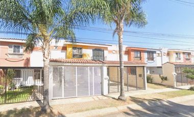 Casa en venta, Recuperación bancaria, Parques del Bosque, Tlaquepaque, Jalisco, Mex.