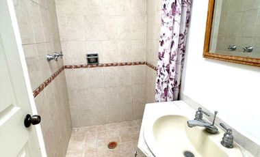 EN RENTA Casa de 3 Rec. En Privada El Árbol, en Zona Norte.