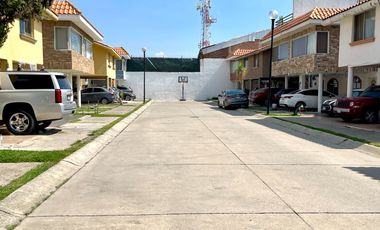 EN RENTA Casa de 3 Rec. En Privada El Árbol, en Zona Norte.