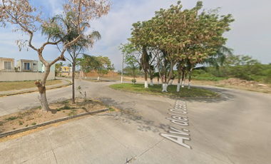 CASA DE RECUPERACIÓN BANCARIA EN CALLE ARTICO SUR, FRACC. LAGOS DE PUENTE MORENO, MEDELLÍN DE BRAVO, VERACRUZ. ¡NO SE ACEPTAN CRÉDITOS!