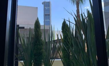 Hermoso departamento en renta (sin amueblar) a una cuadra de plaza Midtown