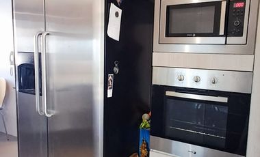 Estupenda casa en venta 5D5B+S orientación Norte en exclusivo condominio privado, San Carlos de Apoquindo, seguridad 24/7, cercana Colegios, Universid