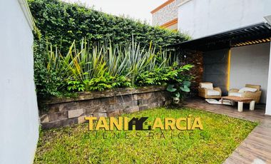 Vendo Casa en Fraccionamiento Privado en Córdoba, Zona Villaverde!! a unos minutos de Plaza Cristal.