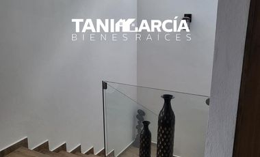 Vendo Casa en Fraccionamiento Privado en Córdoba, Zona Villaverde!! a unos minutos de Plaza Cristal.