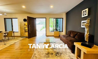 Vendo Casa en Fraccionamiento Privado en Córdoba, Zona Villaverde!! a unos minutos de Plaza Cristal.
