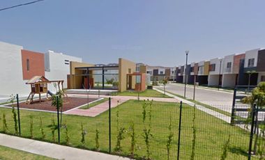 Casa en venta, Recuperación bancaria, Jardines del Bosque, Tlaquepaque, Jalisco, Mex.