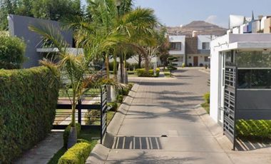 Casa en venta, Recuperación bancaria, Jardines del Bosque, Tlaquepaque, Jalisco, Mex.