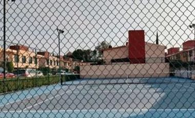 Casa de dos niveles en venta en coapa cdmx