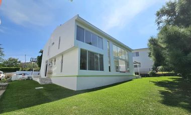 LAS CAÑADAS CASA NUEVA EN COTO ABEDULES CON VISTA AL CAMPO DE GOLF
