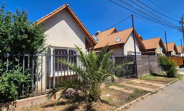 CASA EN ARRIENDO – LA RESERVA DE MACHALI