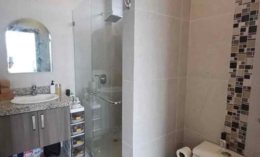 Venta de hermoso departamento planta baja 2D y vista al Rio San Bernardo II km 2.5 vía Samborondón