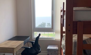 Arrendamos depto amoblado con vista frontal al mar.