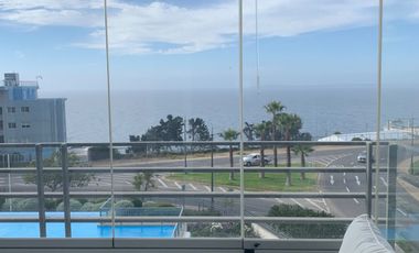 Arrendamos depto amoblado con vista frontal al mar.