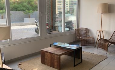 Arrendamos depto amoblado con vista frontal al mar.