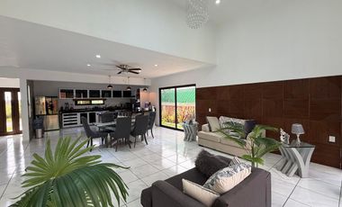 CASA EN VENTA EN FRACCIONAMIENTO LOMAS DE COCOYOC MORELOS