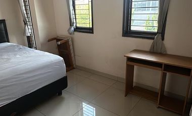 Rumah Full Furnished di Singgasana Pradana