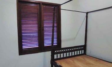 Rumah Semi Etnik Dekat Ke Pasar Nusukan Solo Kota