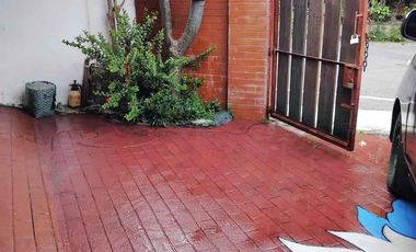 Rumah Semi Etnik Dekat Ke Pasar Nusukan Solo Kota