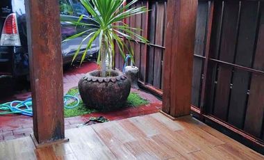 Rumah Semi Etnik Dekat Ke Pasar Nusukan Solo Kota