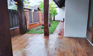 Rumah Semi Etnik Dekat Ke Pasar Nusukan Solo Kota