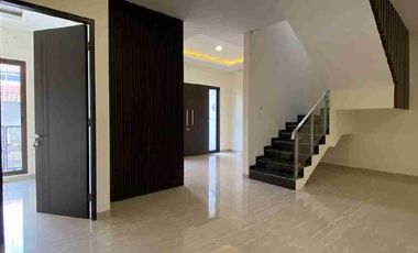 Rumah Baru Citraland Dekat Gwalk Internasional Village 2 Lantai Minimalis Bagus Spek Premium Luas 10x15