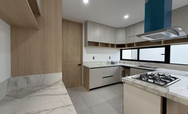Casa en venta Pachuca, a 5 min de Explanada. 3 habitaciones equipadas y cuarto de servicio. Cartuja