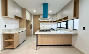 Casa en venta Pachuca, a 5 min de Explanada. 3 habitaciones equipadas y cuarto de servicio. Cartuja