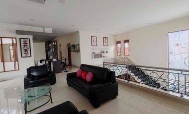 Rumah Mewah Strategis 2 Lt Full Furnish