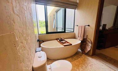 Di jual vila dalam  komplek SHM 2 lantai strategis dekat pantai di Jimbaran