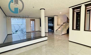 Casa en venta, pachuca. Zona exclusiva, 348 m2 de construcción, 3 habitaciones.