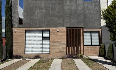 Casa en venta, Zona Plateada Pachuca. a 5 min de centro comercial Galerias