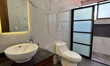 Casa en venta, Zona Plateada Pachuca. a 5 min de centro comercial Galerias