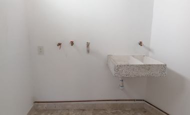 CASA EN VENTA EN FRACCIONAMIENTO LOMAS DE COCOYOC MORELOS