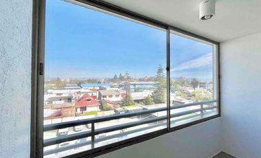 Se arrienda departamento céntrico de un ambiente, estacionamiento y bodega, edificio Argomedo Curicó