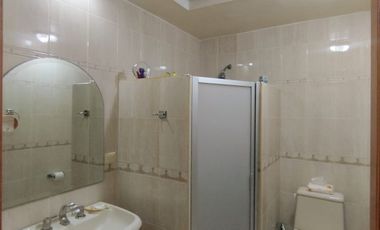 CASA EN VENTA UBICACION PRIVILEGIADA POR SUS CONEXIONES A TODA LA CIUDAD 7 MIN AL CENTRO 15 AL NORTE 15 AL SUR SOBRE SEGUNDO ANIILO