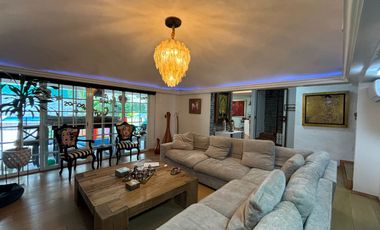 CASA EN FRACCIONAMIENTO VILLAS DEL LAGO CERCA DE PLAZA AVERANDA EN CUERNAVACA.