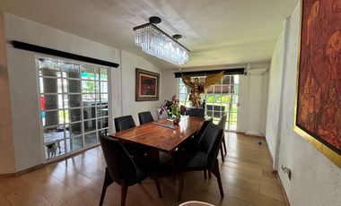 CASA EN FRACCIONAMIENTO VILLAS DEL LAGO CERCA DE PLAZA AVERANDA EN CUERNAVACA.