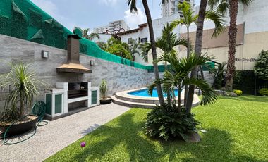 CASA EN FRACCIONAMIENTO VILLAS DEL LAGO CERCA DE PLAZA AVERANDA EN CUERNAVACA.