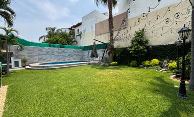 CASA EN FRACCIONAMIENTO VILLAS DEL LAGO CERCA DE PLAZA AVERANDA EN CUERNAVACA.