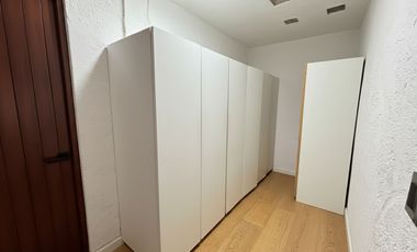 CASA EN FRACCIONAMIENTO VILLAS DEL LAGO CERCA DE PLAZA AVERANDA EN CUERNAVACA.